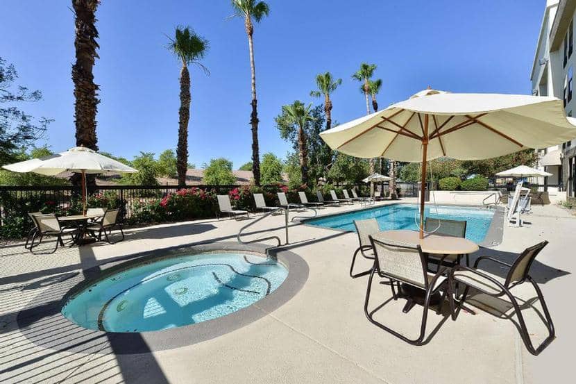 Pool And Spa 7 of 10