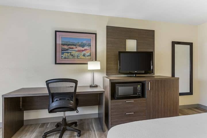 Room 14 of 29